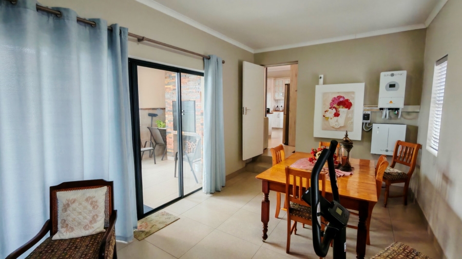 3 Bedroom Property for Sale in Blue Mountain Village Western Cape